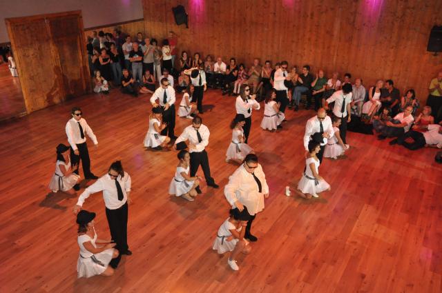 min 2010 10 10 station danse 100